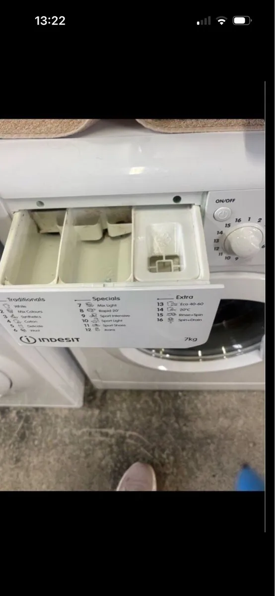 Indesit 7kg washing machine - Image 4