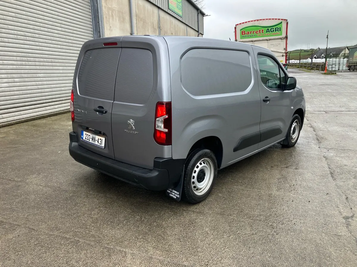 Peugeot partner low kms - Image 4