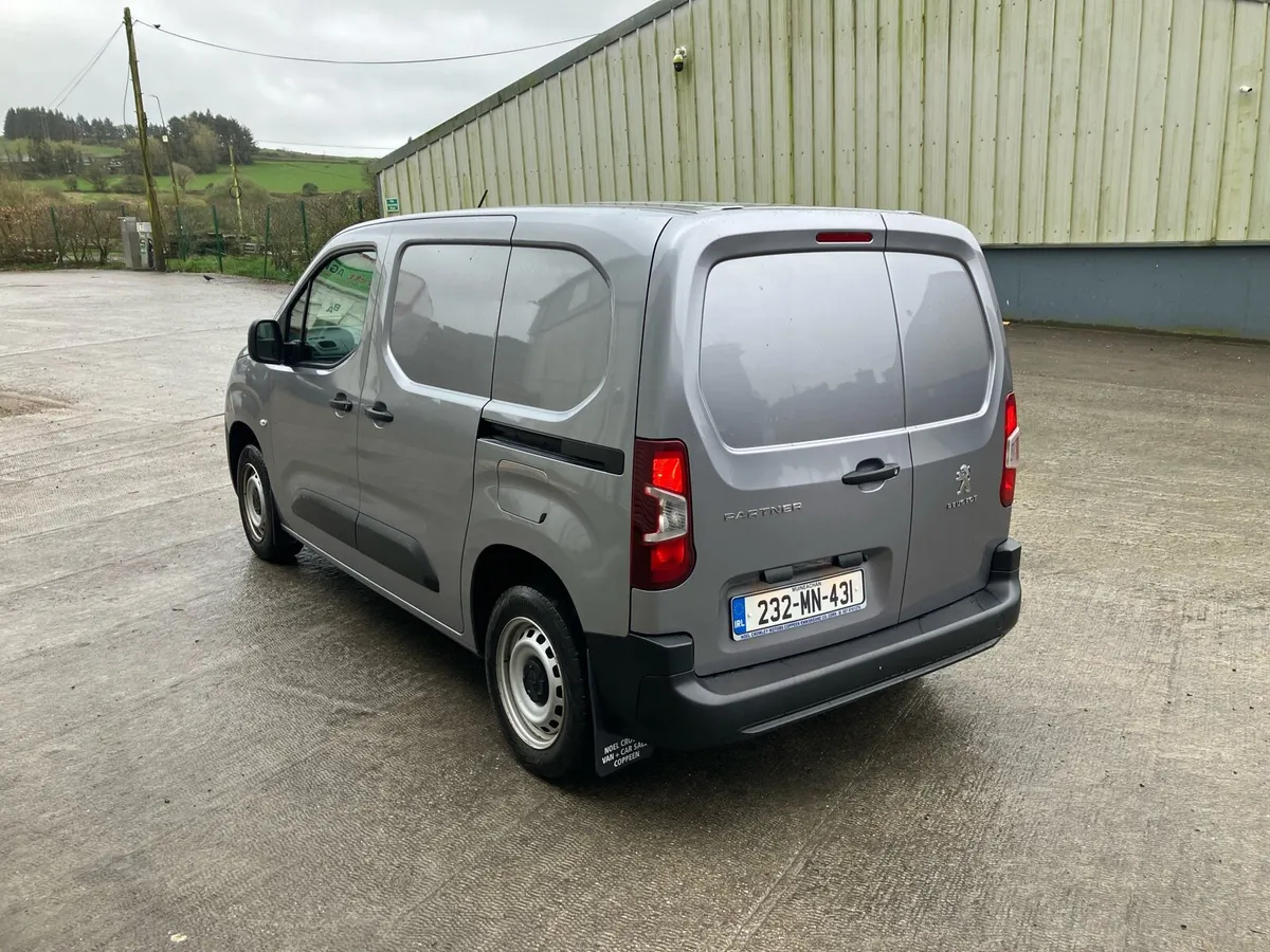Peugeot partner low kms - Image 3