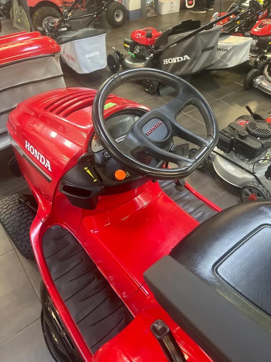 Lawnmowers - Image 4