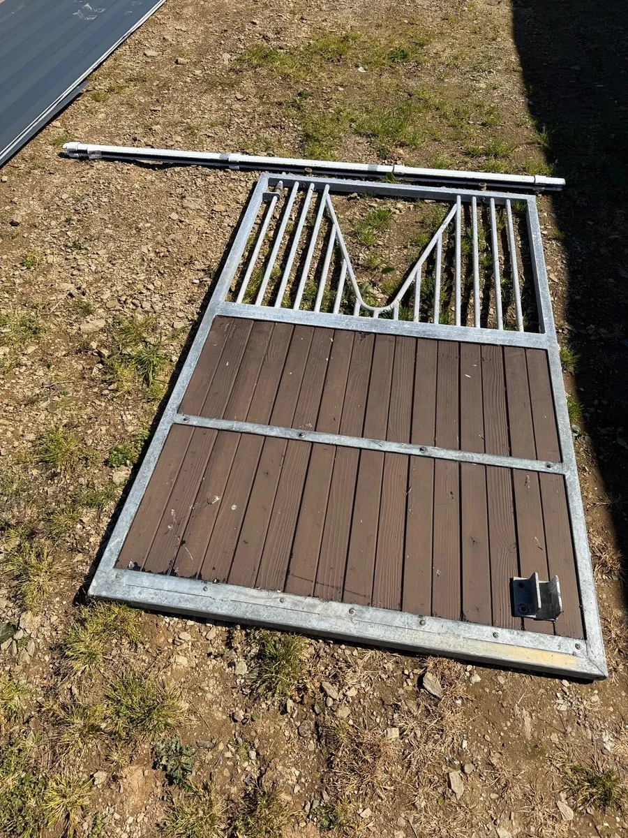Stable doors - Image 1