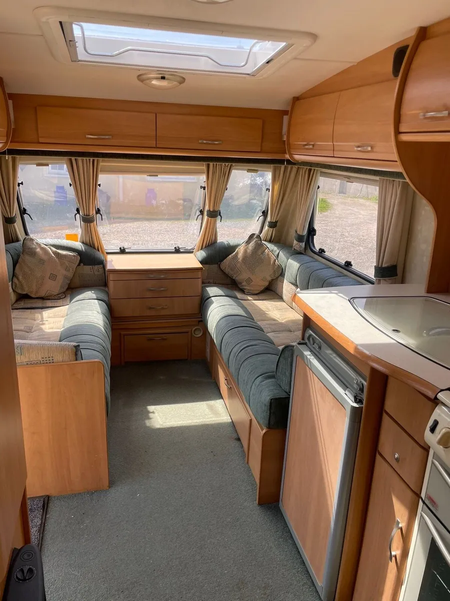 Swift accord caravan - Image 4