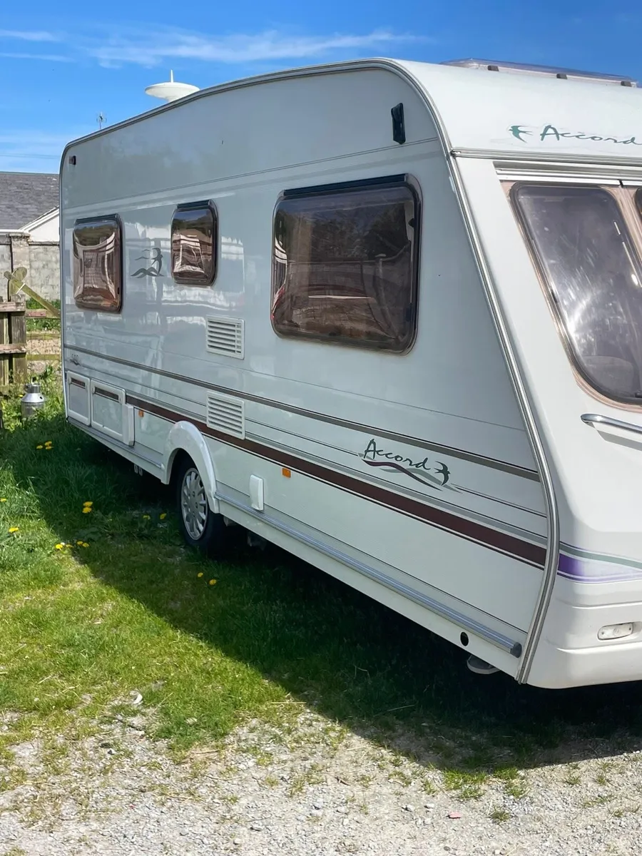 Swift accord caravan - Image 2