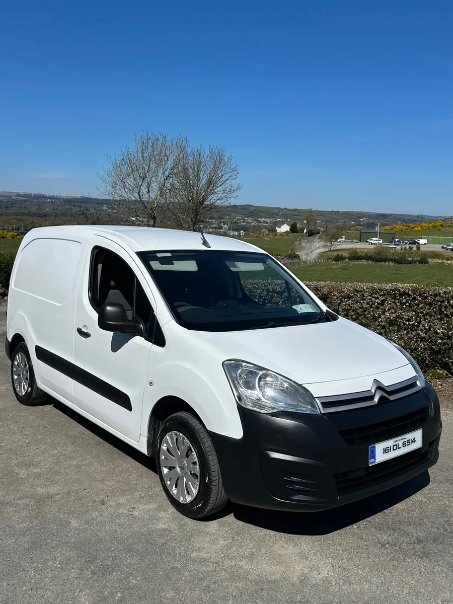 Citroen Berlingo 2016 1.6 3 seats - Image 2