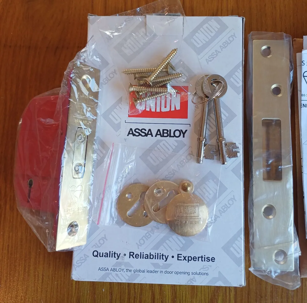 5 Lever Mortice Dead-lock - Brass Finish (NEW) - Image 1