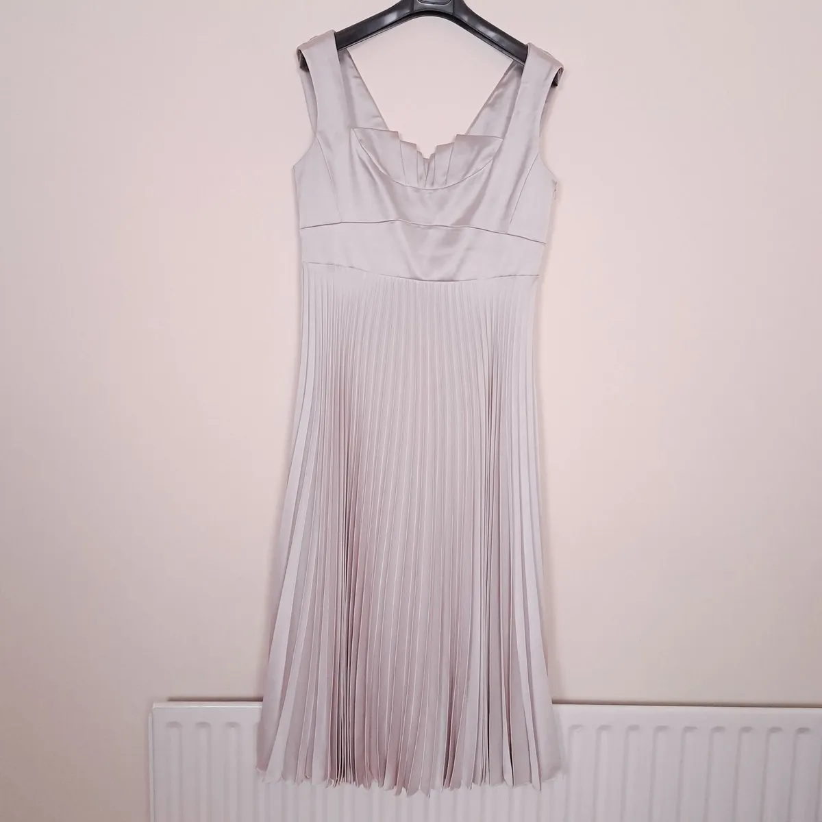 Karen Millen Off White Pleated Midi Dress 14UK - Image 1