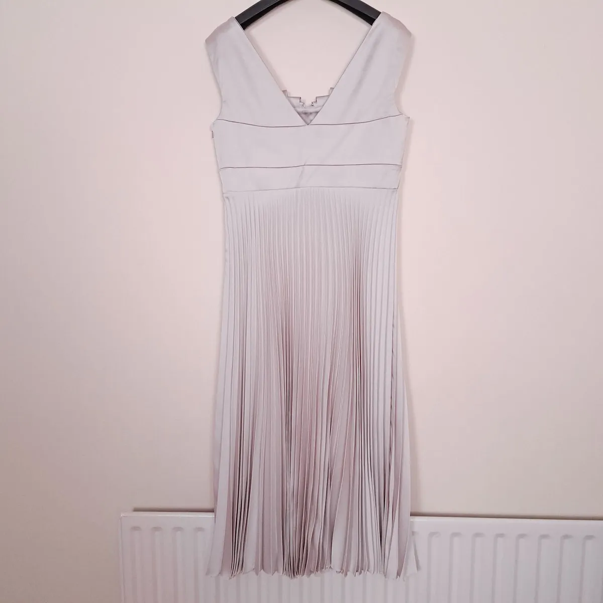 Karen Millen Off White Pleated Midi Dress 14UK - Image 3
