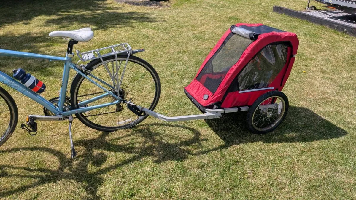 Halfords single toddler / child bike trailer - Image 1