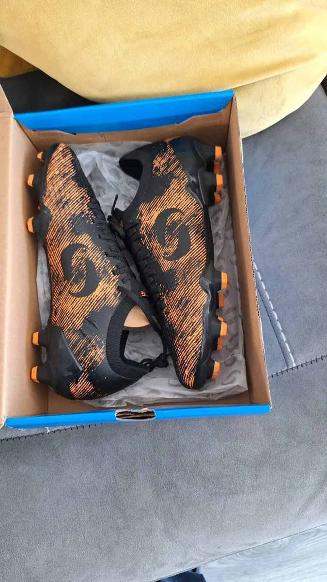 Hurling boots - Image 2