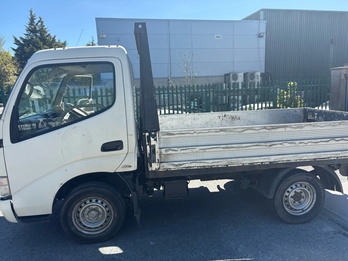 Toyota dyna - Image 2