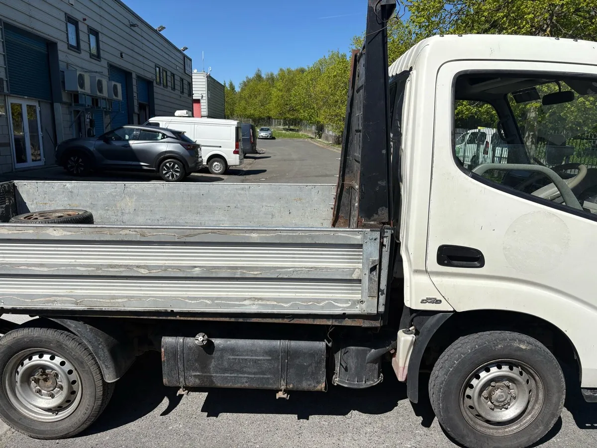 Toyota dyna - Image 3