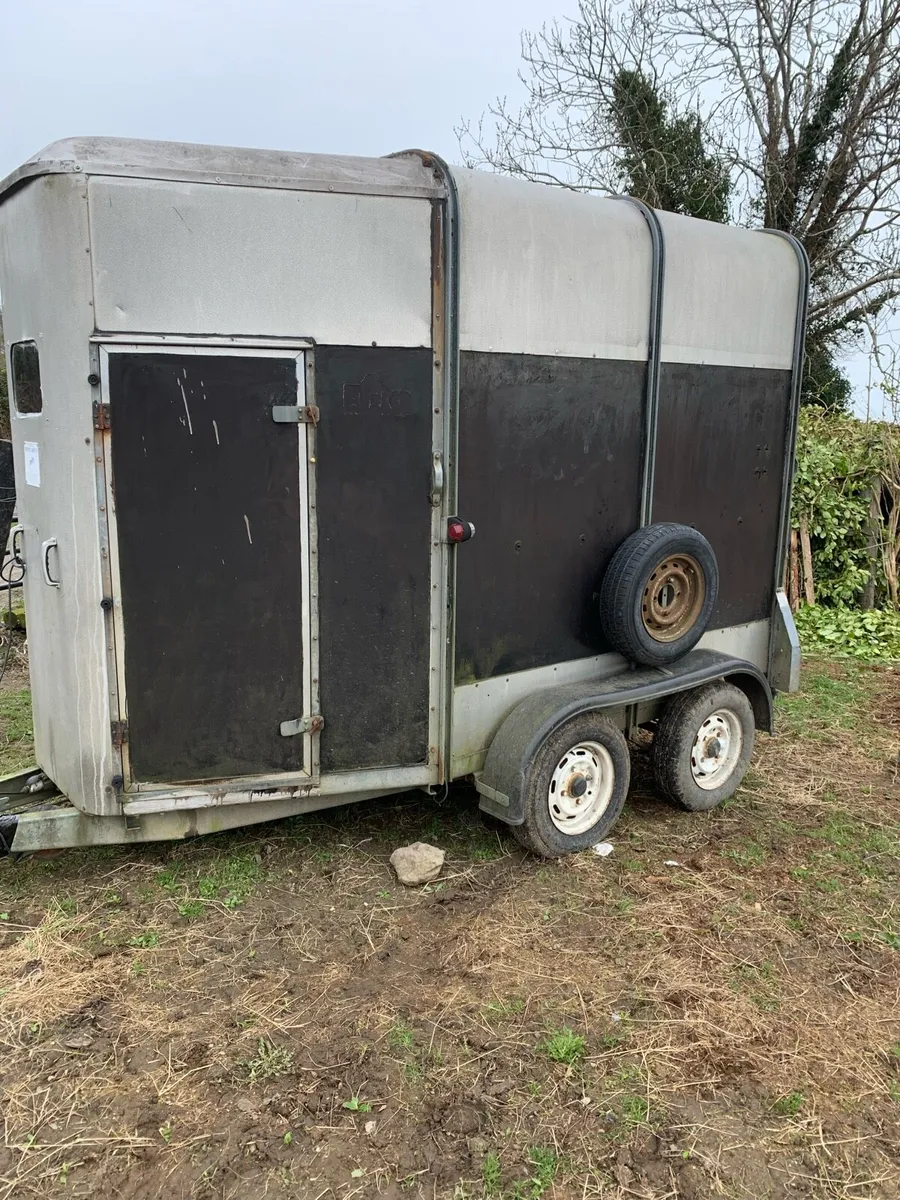 Choice of two Hunter boxes - Image 4