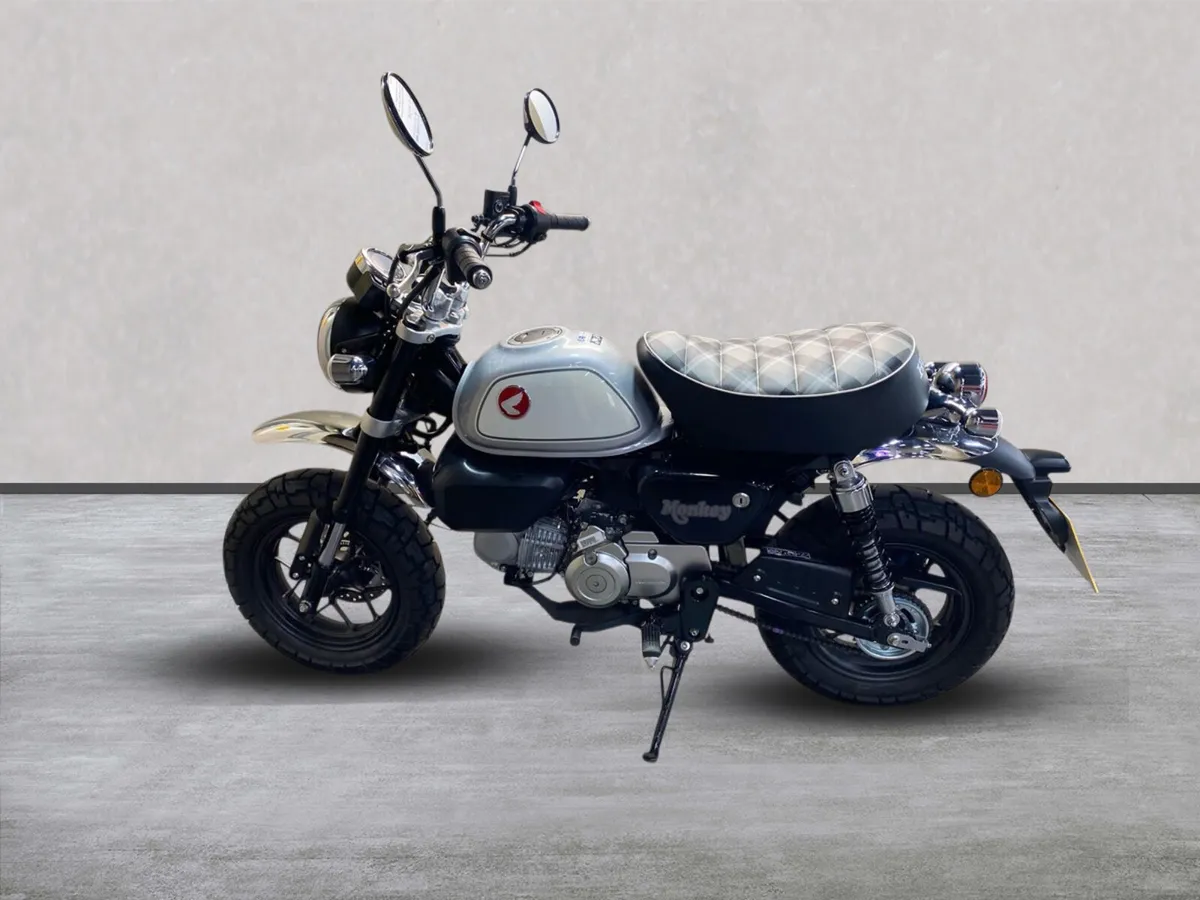 Honda Z 125M Monkey, Apr 24 NI Reg - Image 2