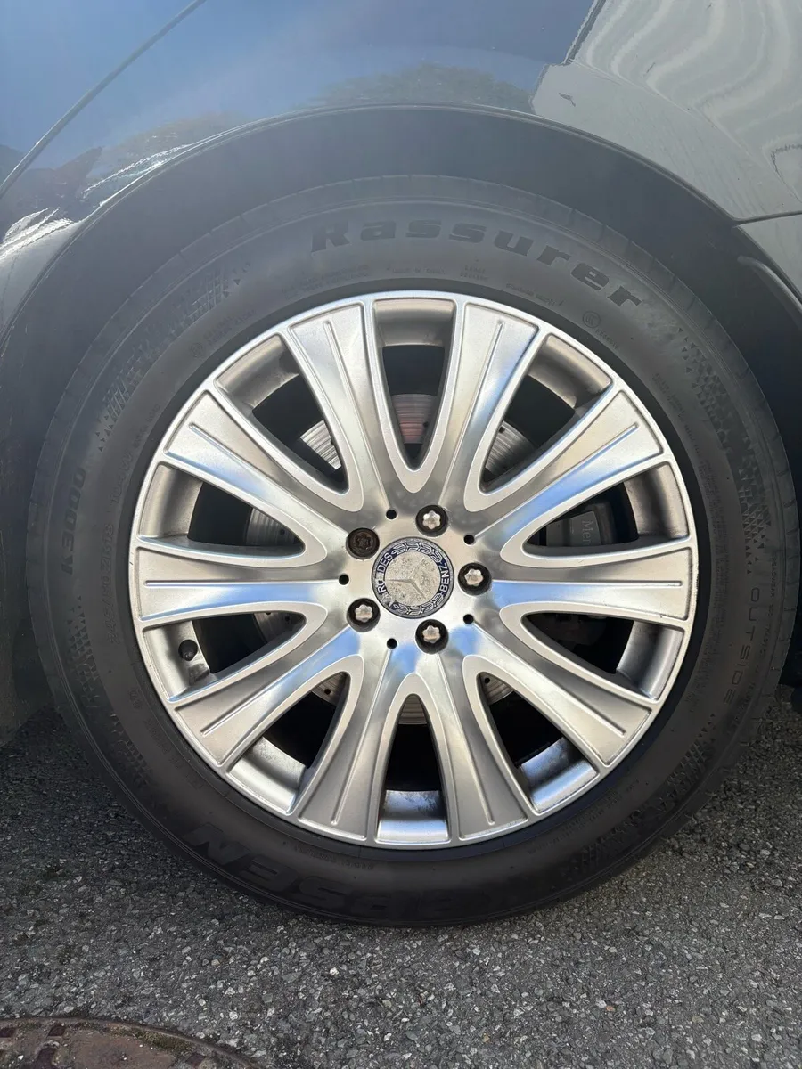 4 x Mercedes 18” Alloy Wheels with Tyres - Image 2