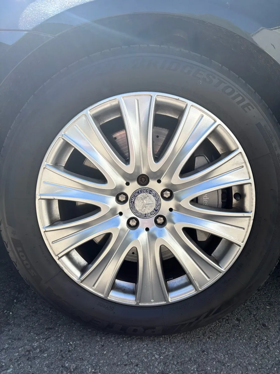 4 x Mercedes 18” Alloy Wheels with Tyres - Image 1