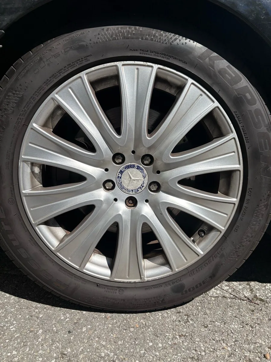 4 x Mercedes 18” Alloy Wheels with Tyres - Image 3