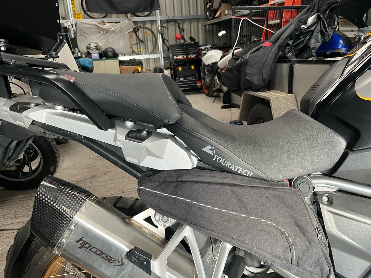 Touratech Low Seat BMW R1250GS / R1200GS – €350 - Image 1
