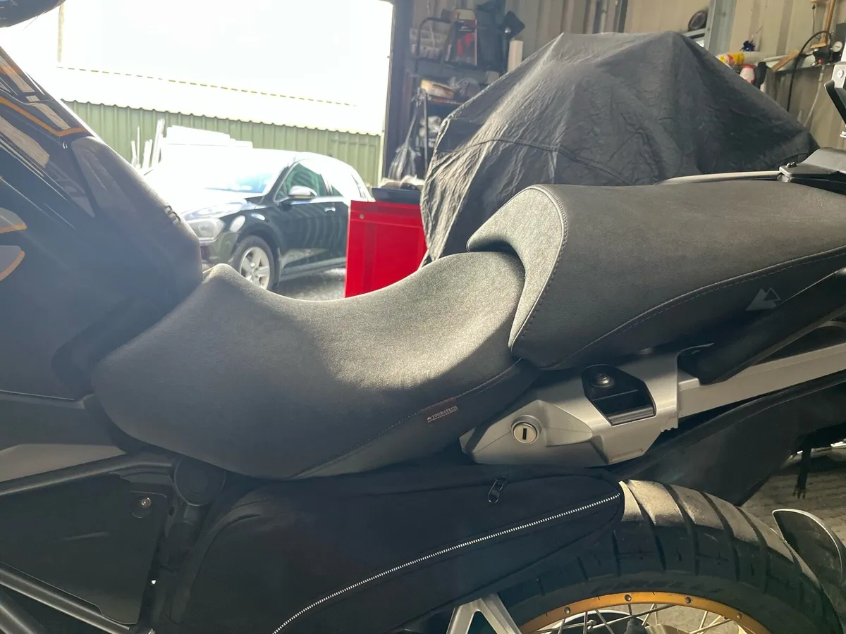 Touratech Low Seat BMW R1250GS / R1200GS – €350 - Image 3