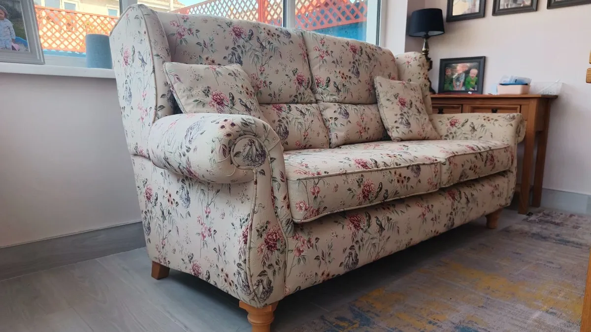 Sofa/Couch for sale. - Image 1