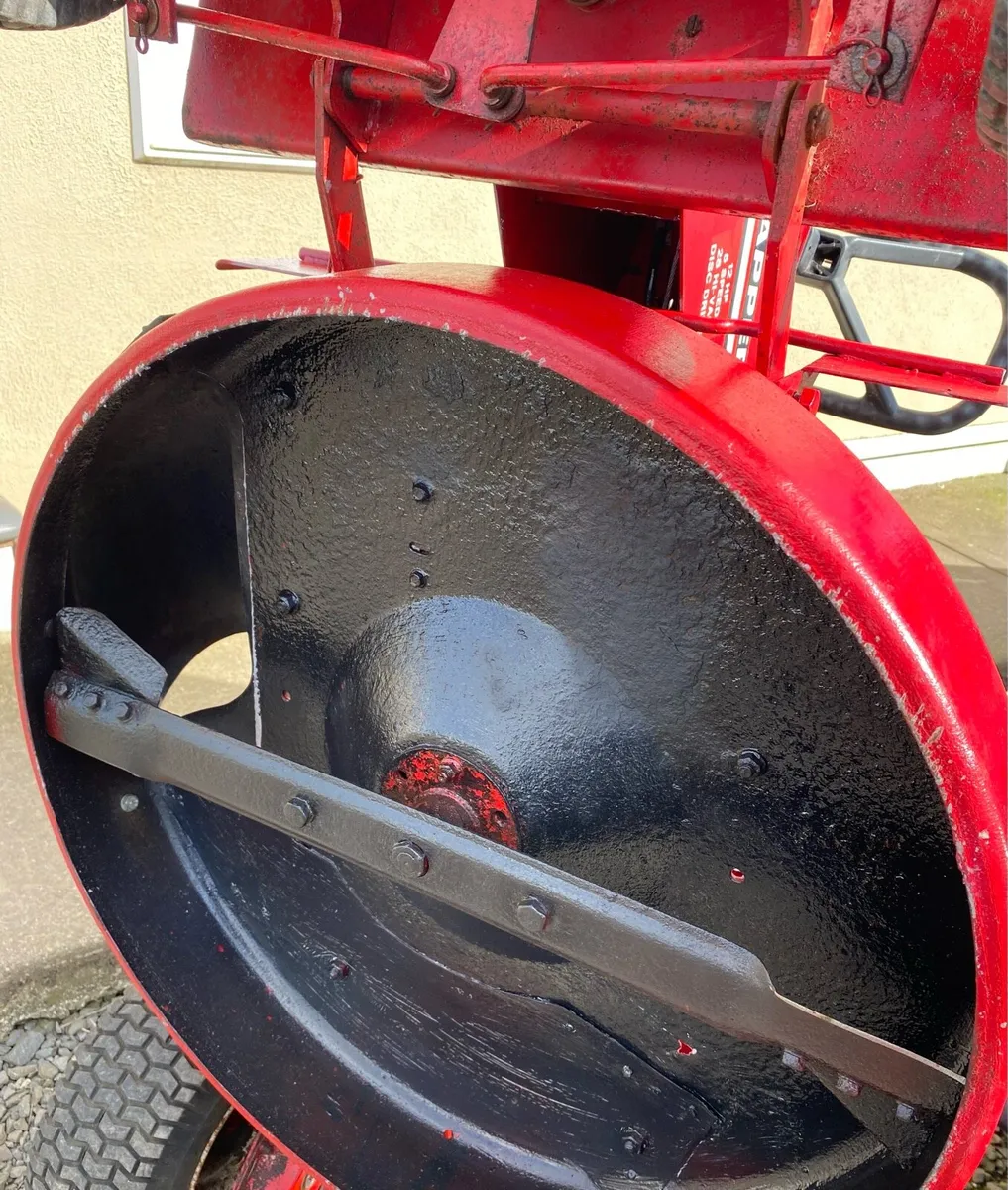 Snapper ride on mower - Image 2