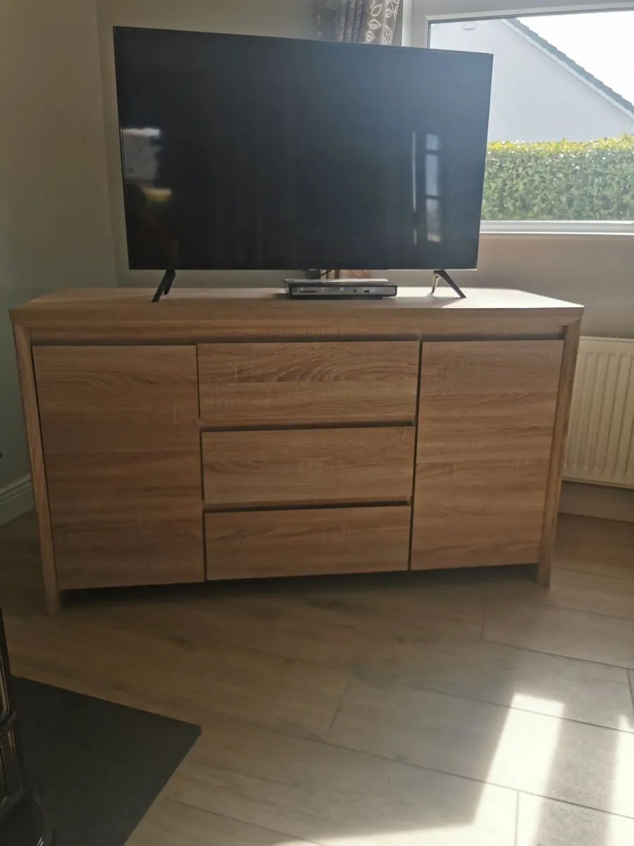 Cabinet for sale. - Image 1