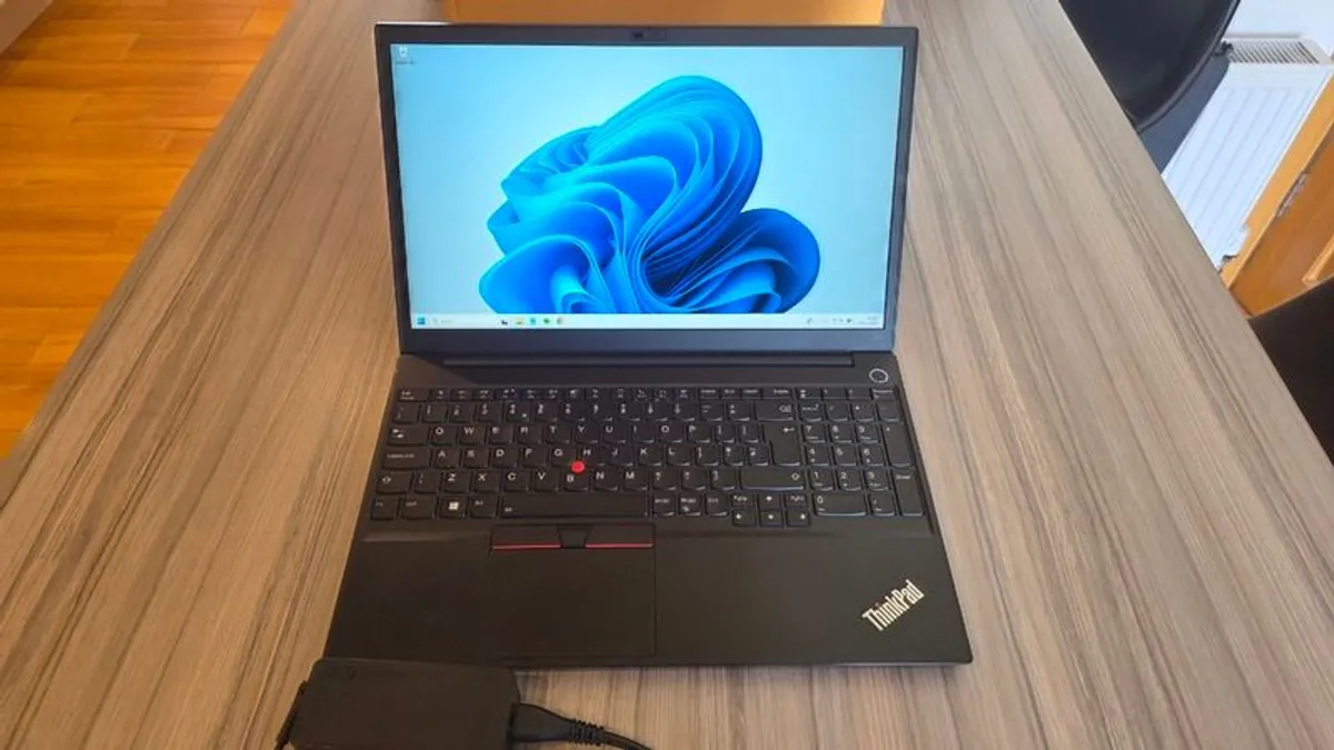 Lenovo ThinkPad E15 | i7  |16GB Ram | Win 11 Pro - Image 3