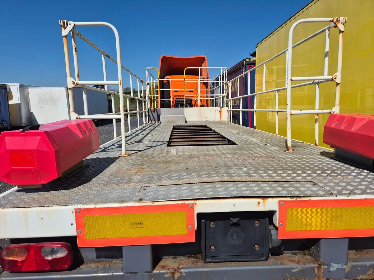 35ft Adcliffe Stepframe Tandem Axle 30 ton Trailer - Image 4