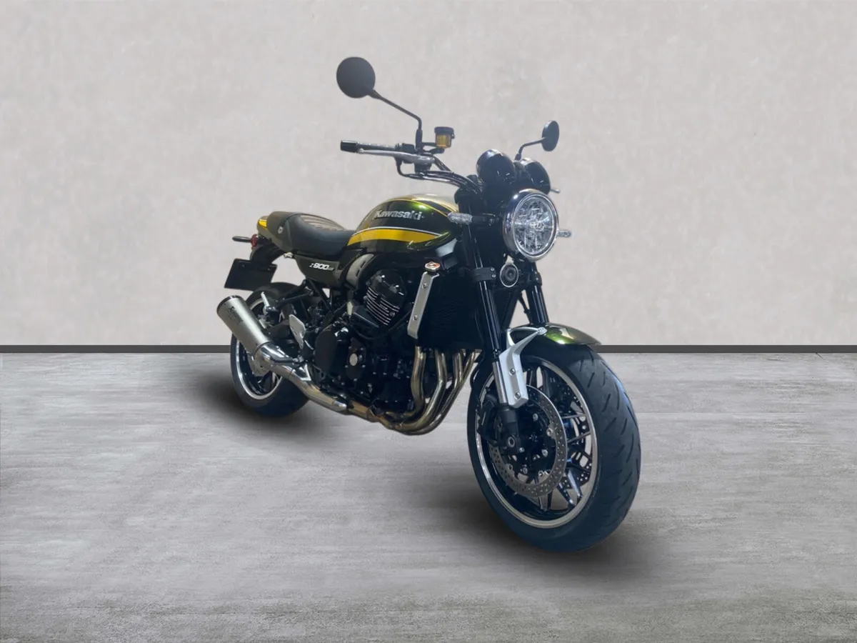 Kawasaki Z 900 RS with Extras, Delivery Available - Image 3