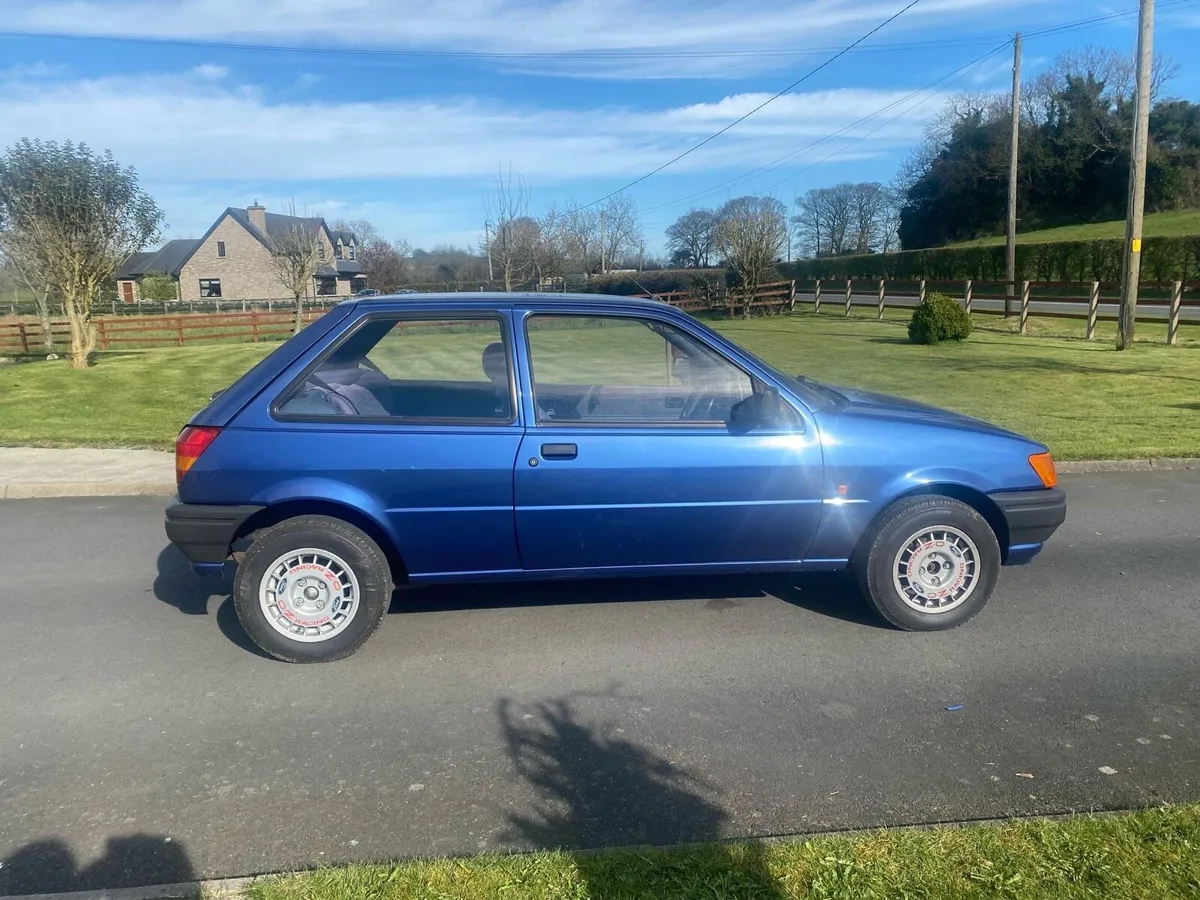 Ford fiesta 1.1 23000miles - Image 4