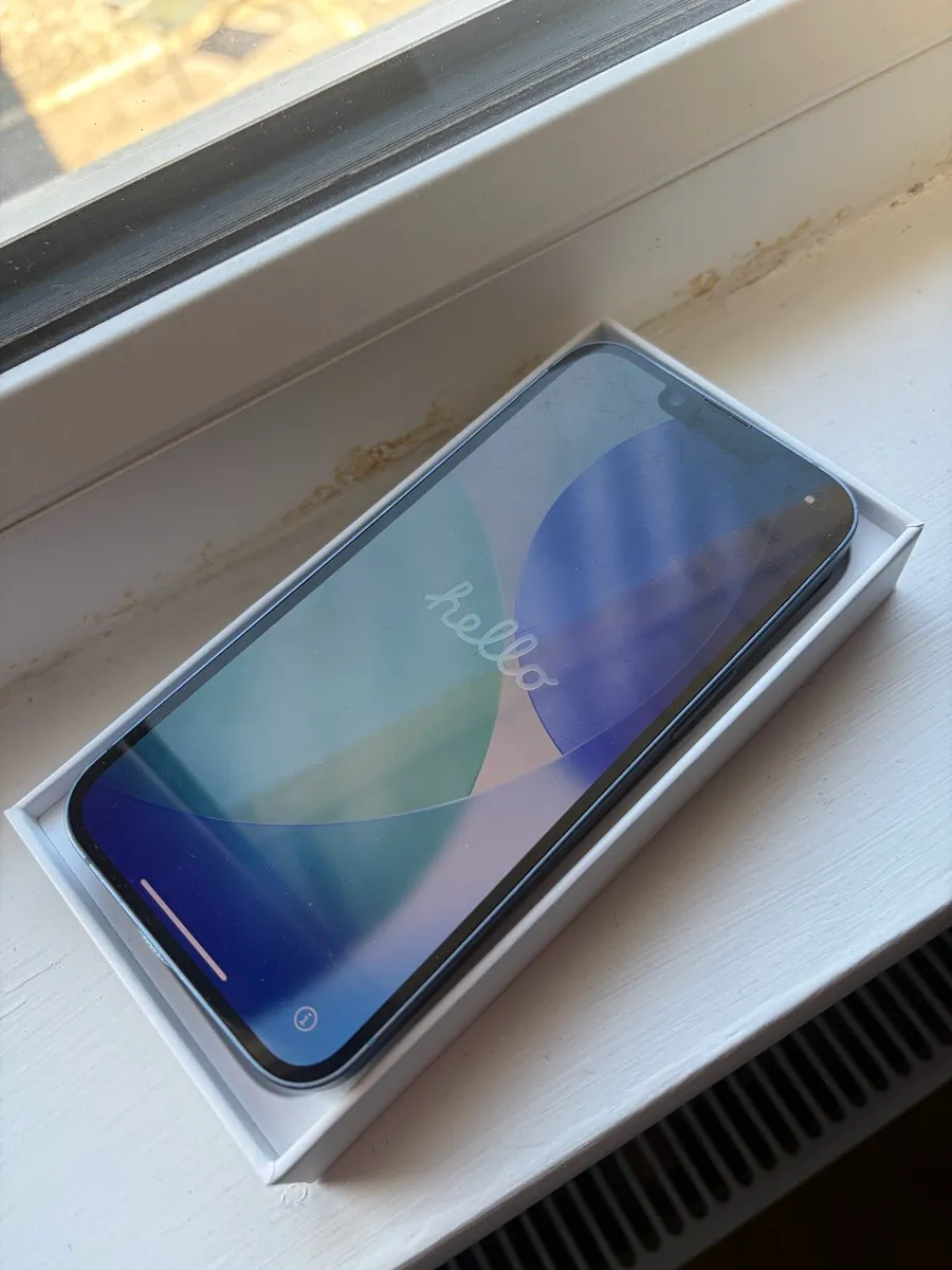 iPhone 14 unlocked - Image 1