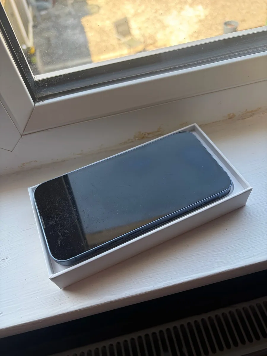 iPhone 14 unlocked - Image 3