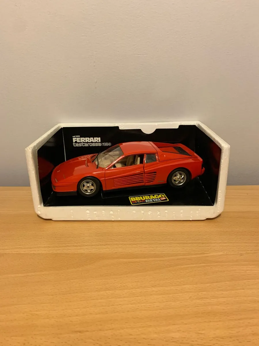1984 Ferrari Testarossa 1/18 Burago Model Car - Image 3