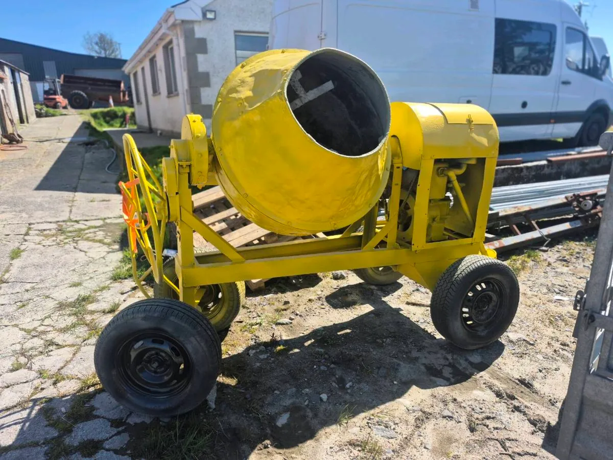 Benford diesel cement mixer - Image 2