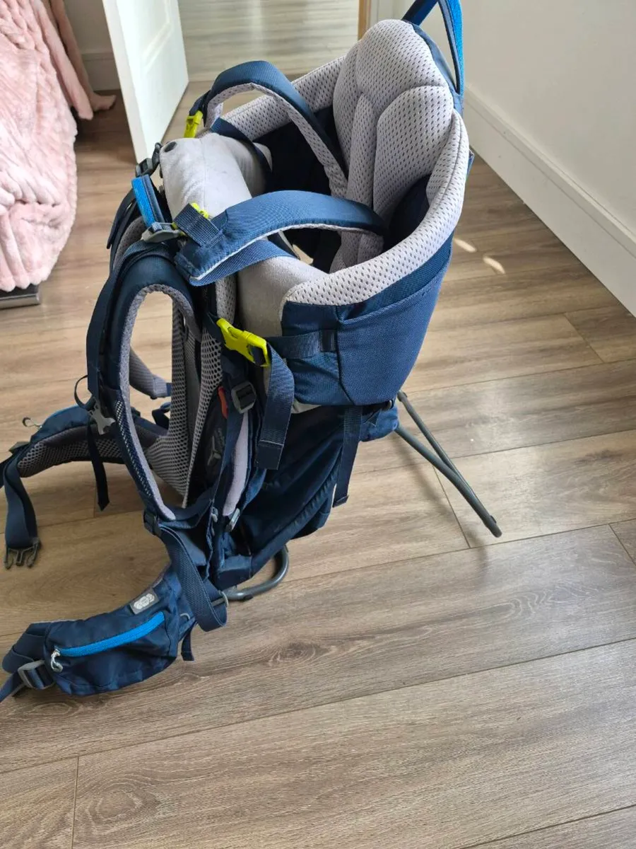 Deuter kid comfort pro child carrier - Image 2