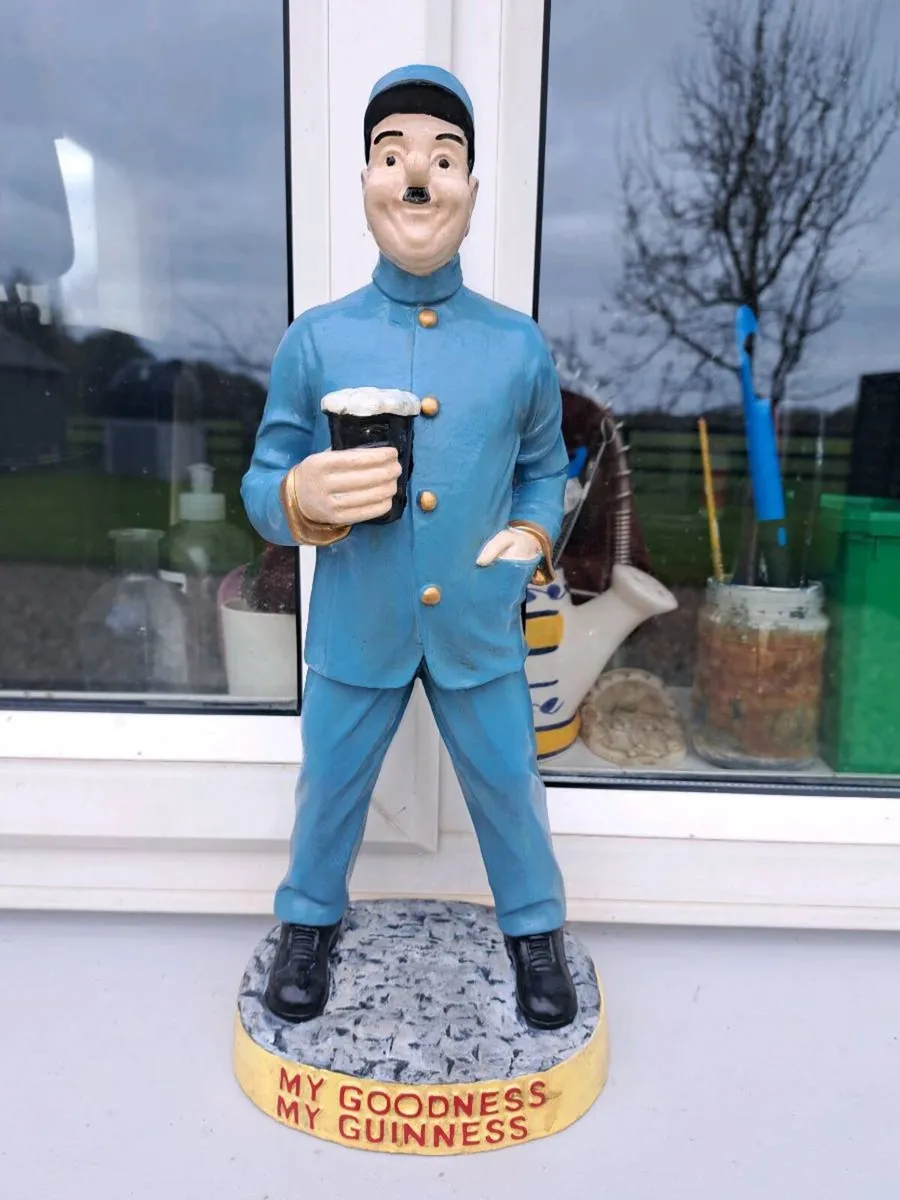 Large Guinness  zoo keeper - Image 1