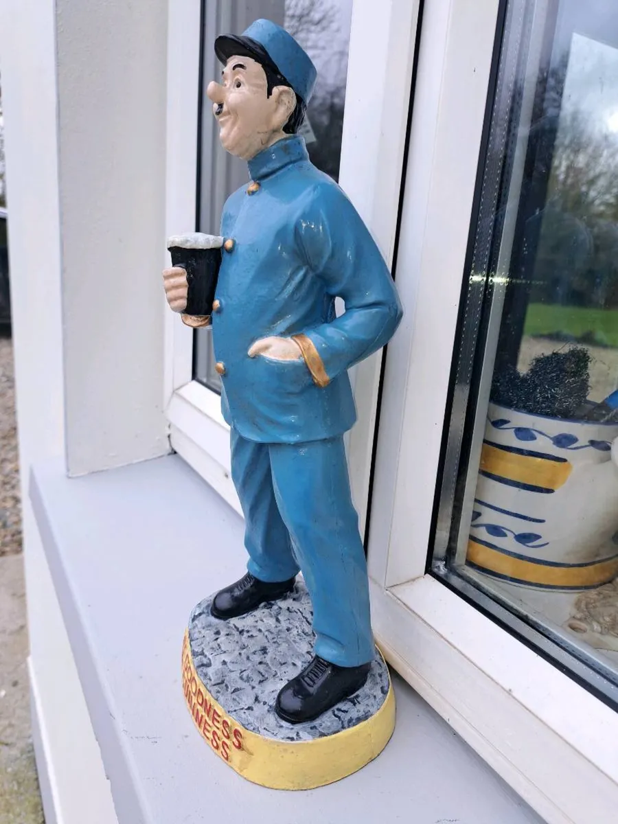 Large Guinness  zoo keeper - Image 2