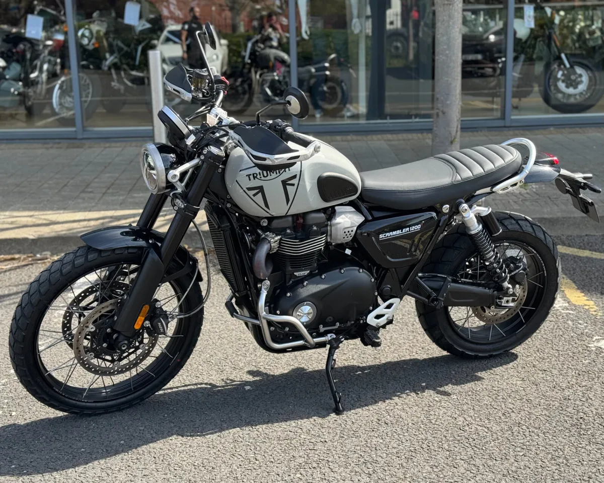 TRIUMPH SCRAMBLER 1200 X €239 per month - Image 3