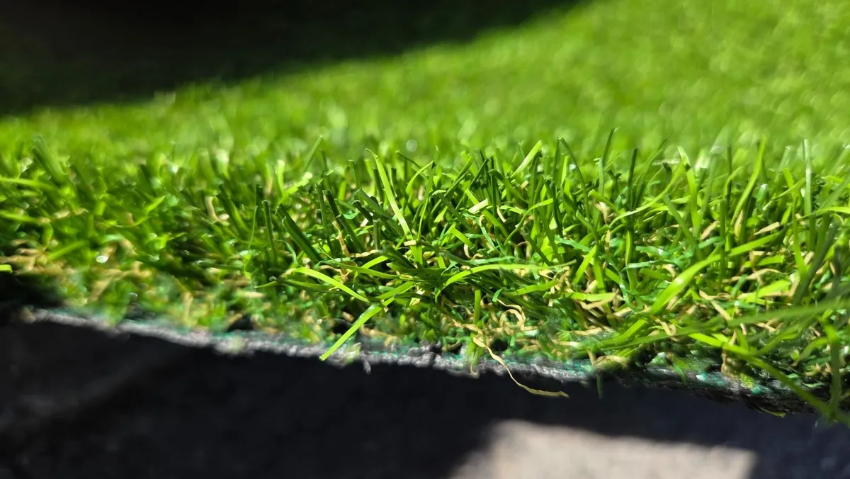 Dense 35mm artificial grass delivered - Image 1