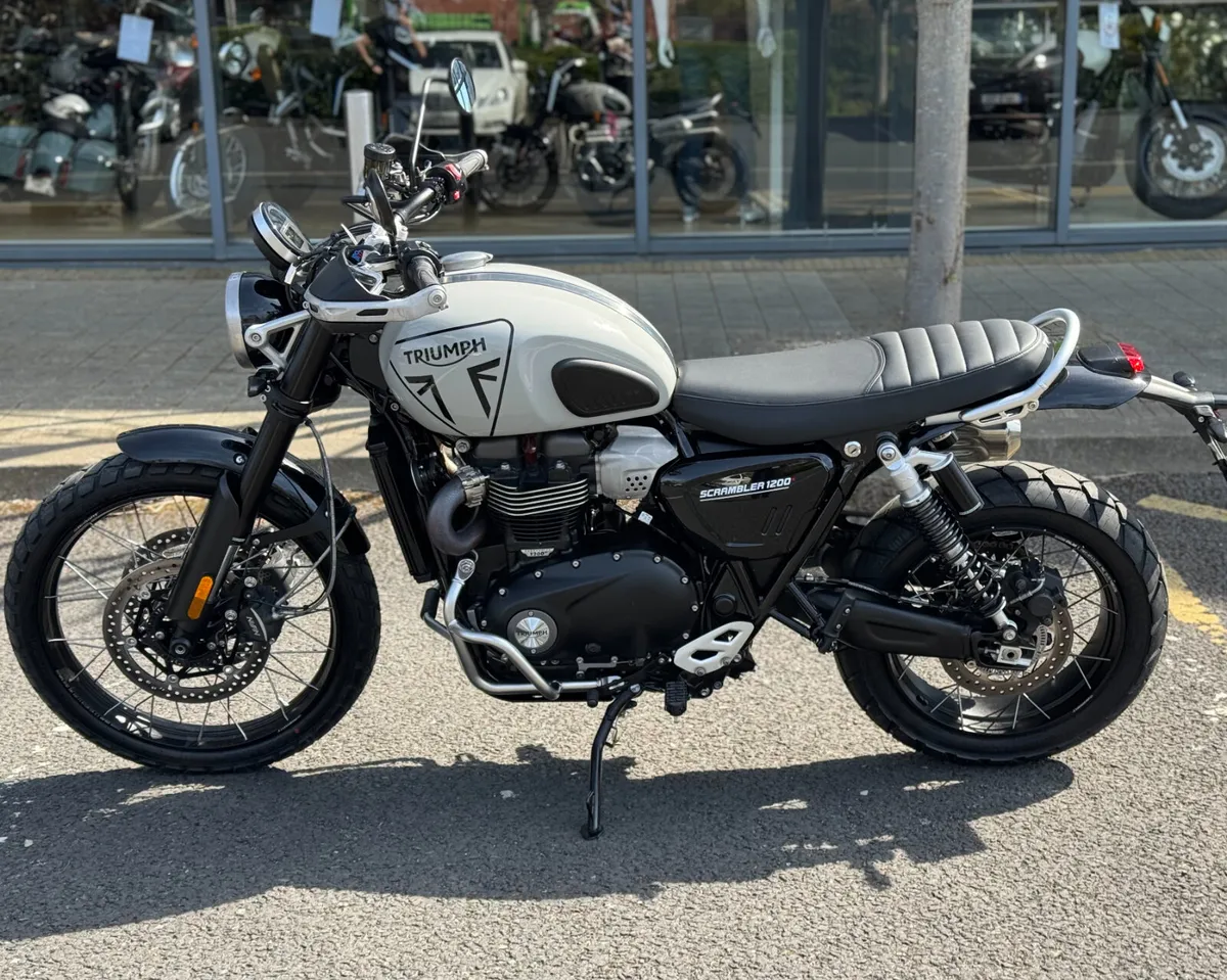 TRIUMPH SCRAMBLER 1200 X €239 per month - Image 4