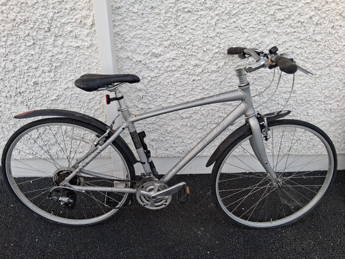 Giant mens bike, 15 speed