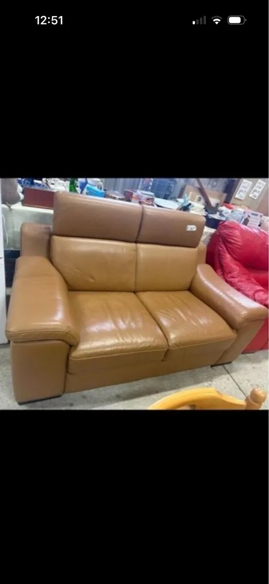 2 seater couch - Image 1