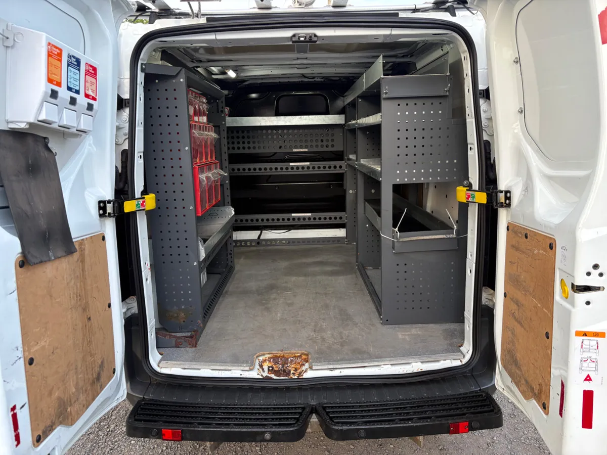 Van Shelving - Image 3