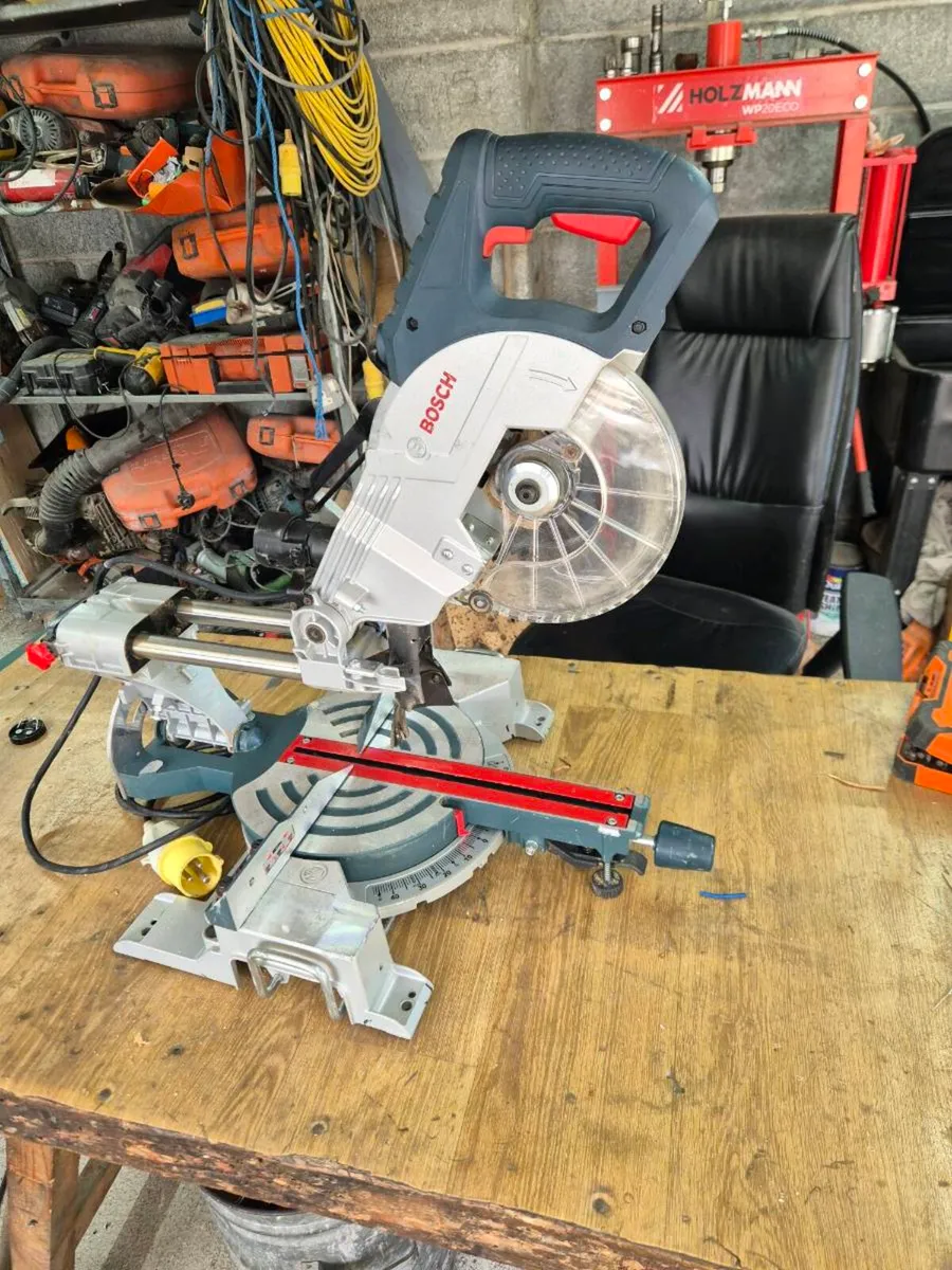 Bosch gcm800 JS compound meter saw - Image 1
