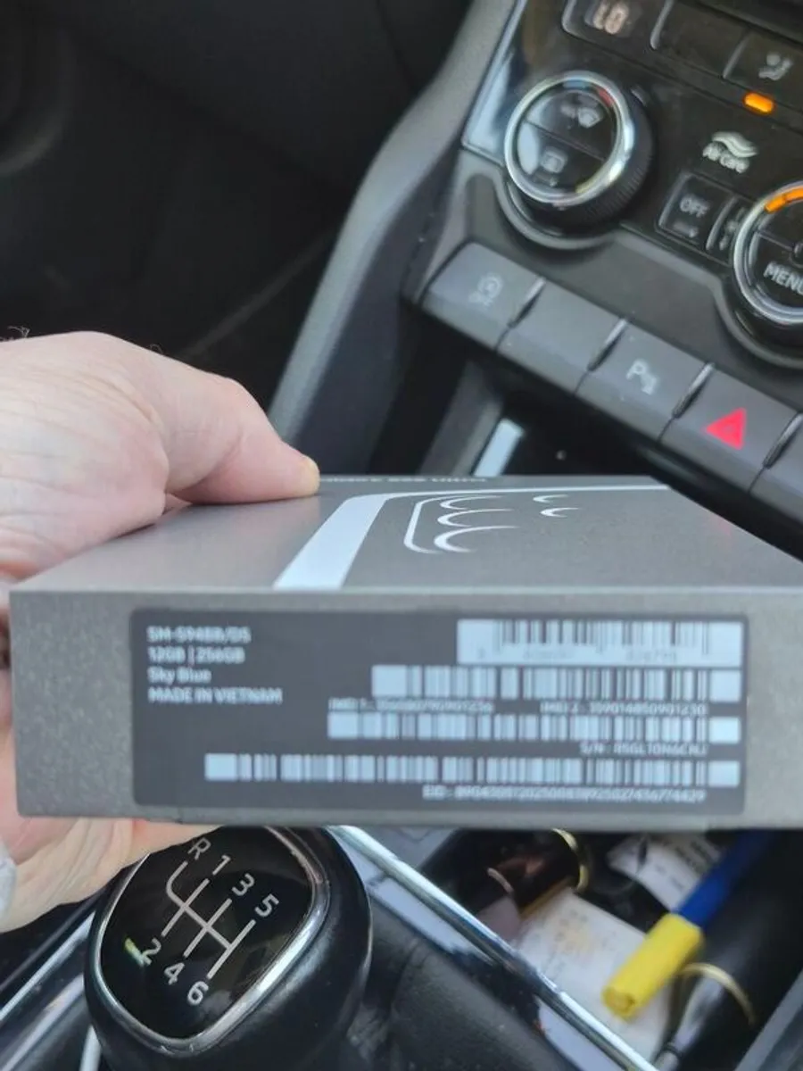 Samsung S26 Ultra Sealed Blue 256gb 12gb Brand New 2 Year Samsung Warranty upon Activation Open to Trade or Swap - Image 2