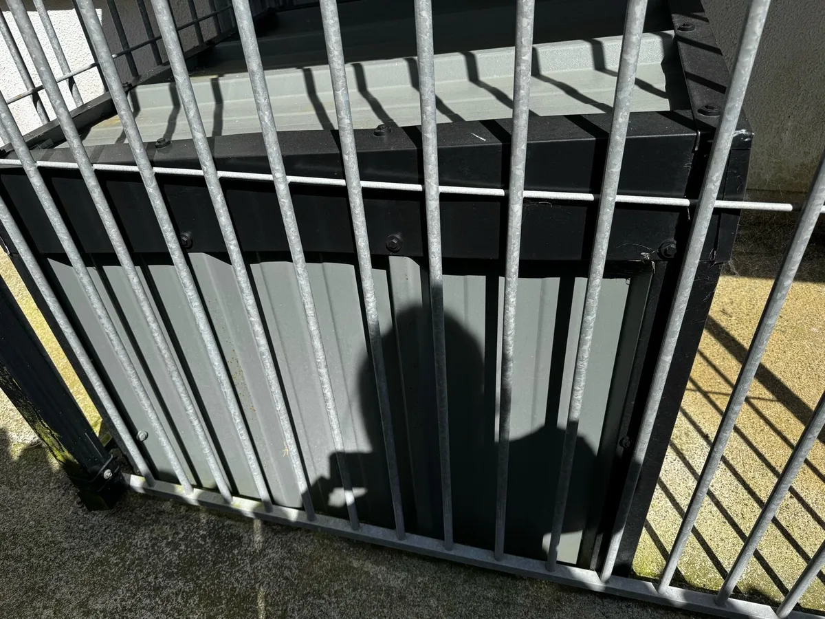 Slaneyside Dog Run and Insulated Kennel - Image 3