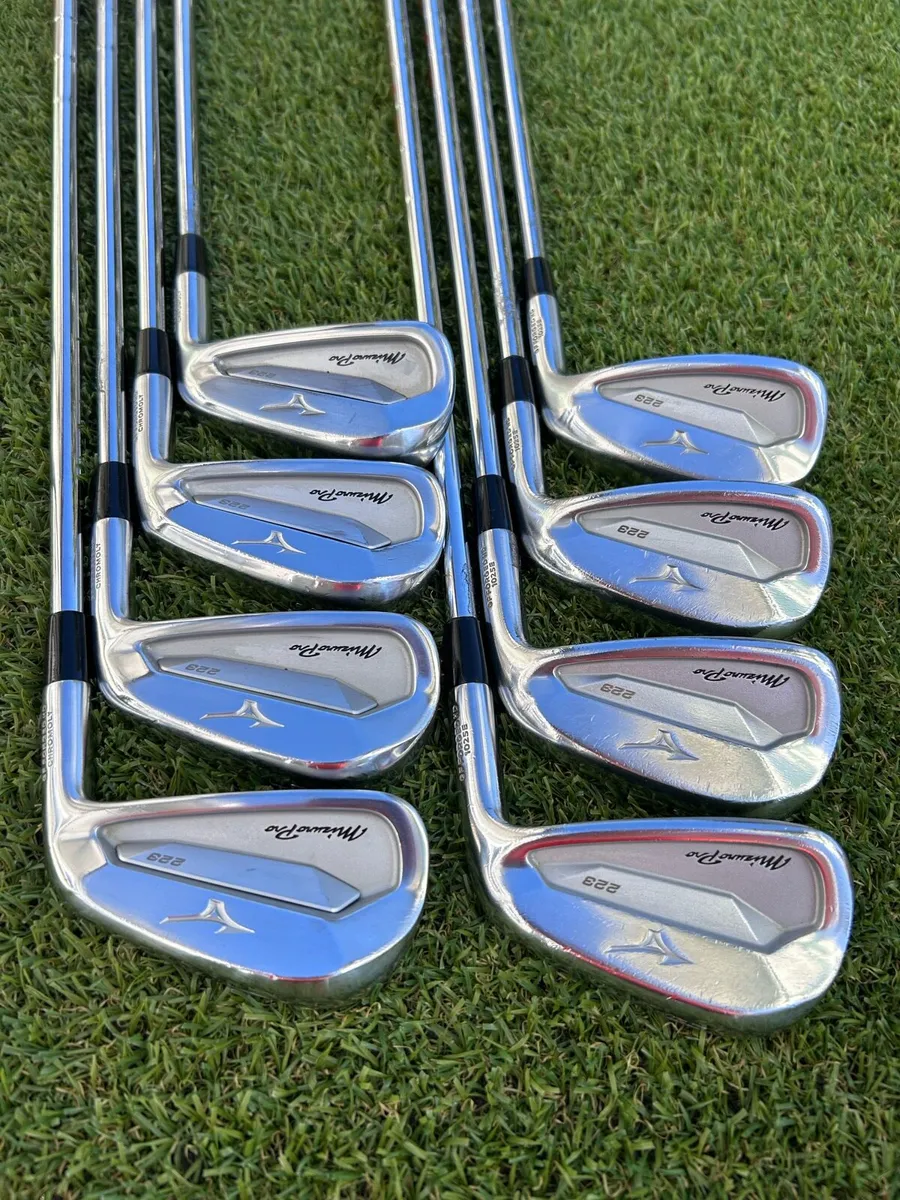 Mizuno 223 Pro irons - Image 1