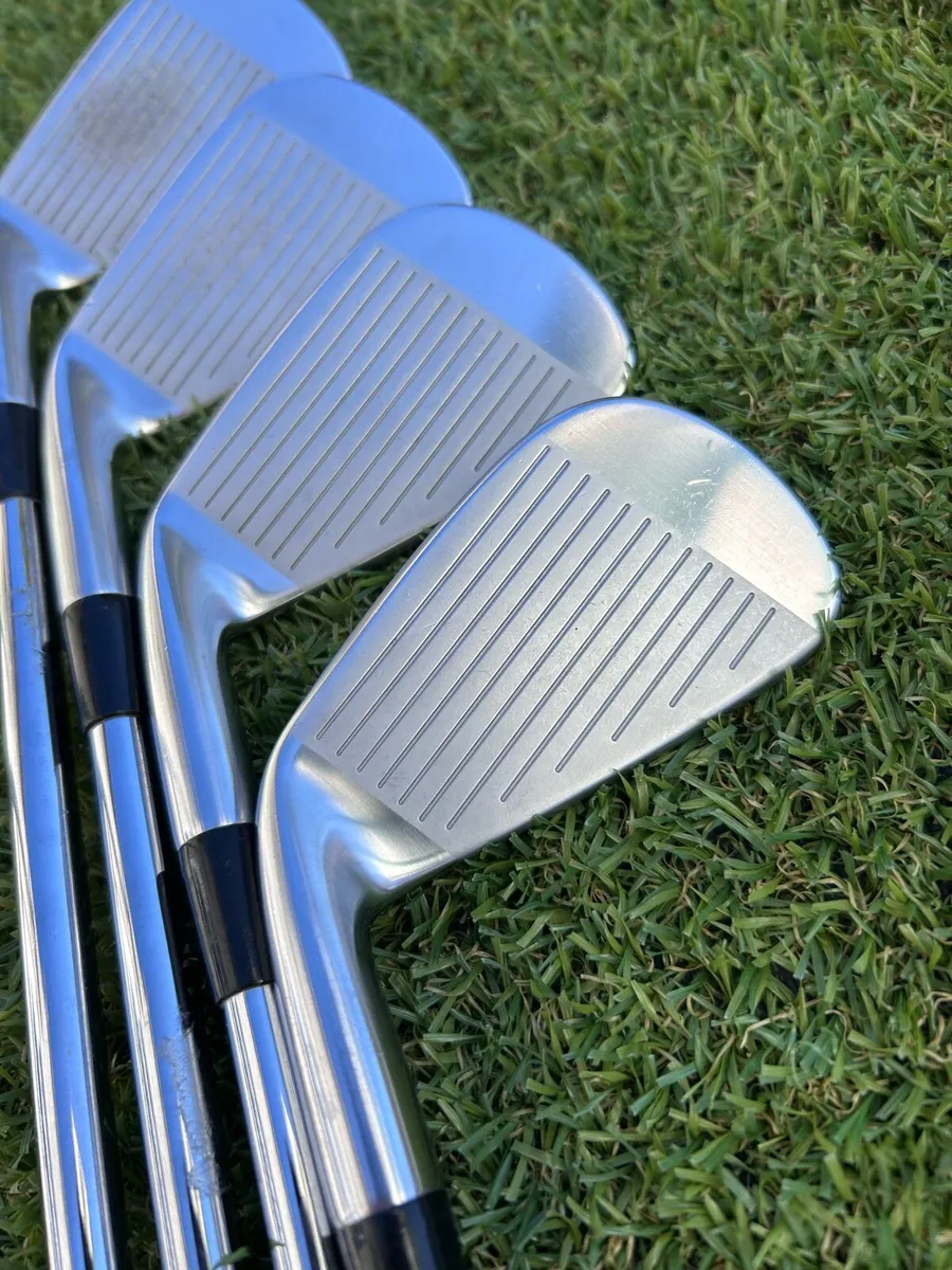 Mizuno 223 Pro irons - Image 2