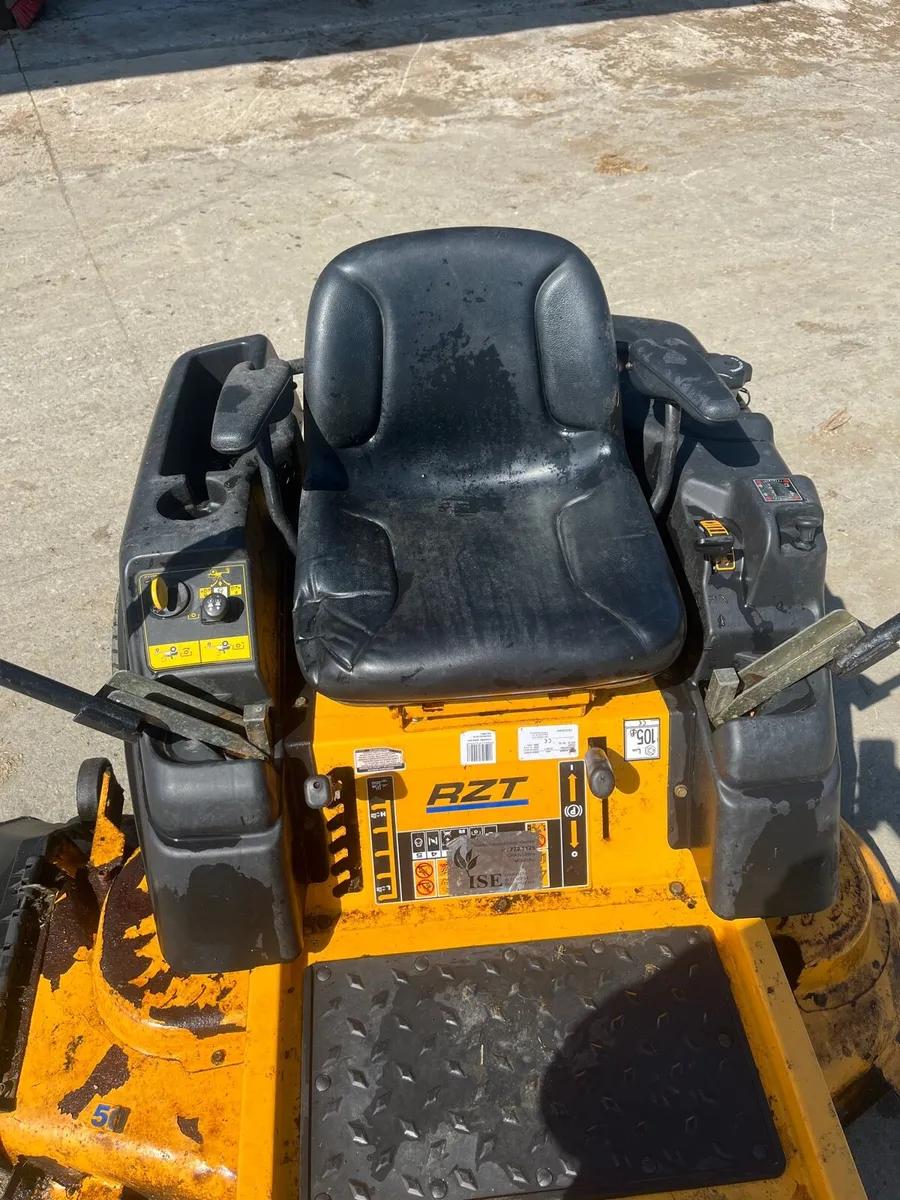 Cub cadet lawnmower - Image 4