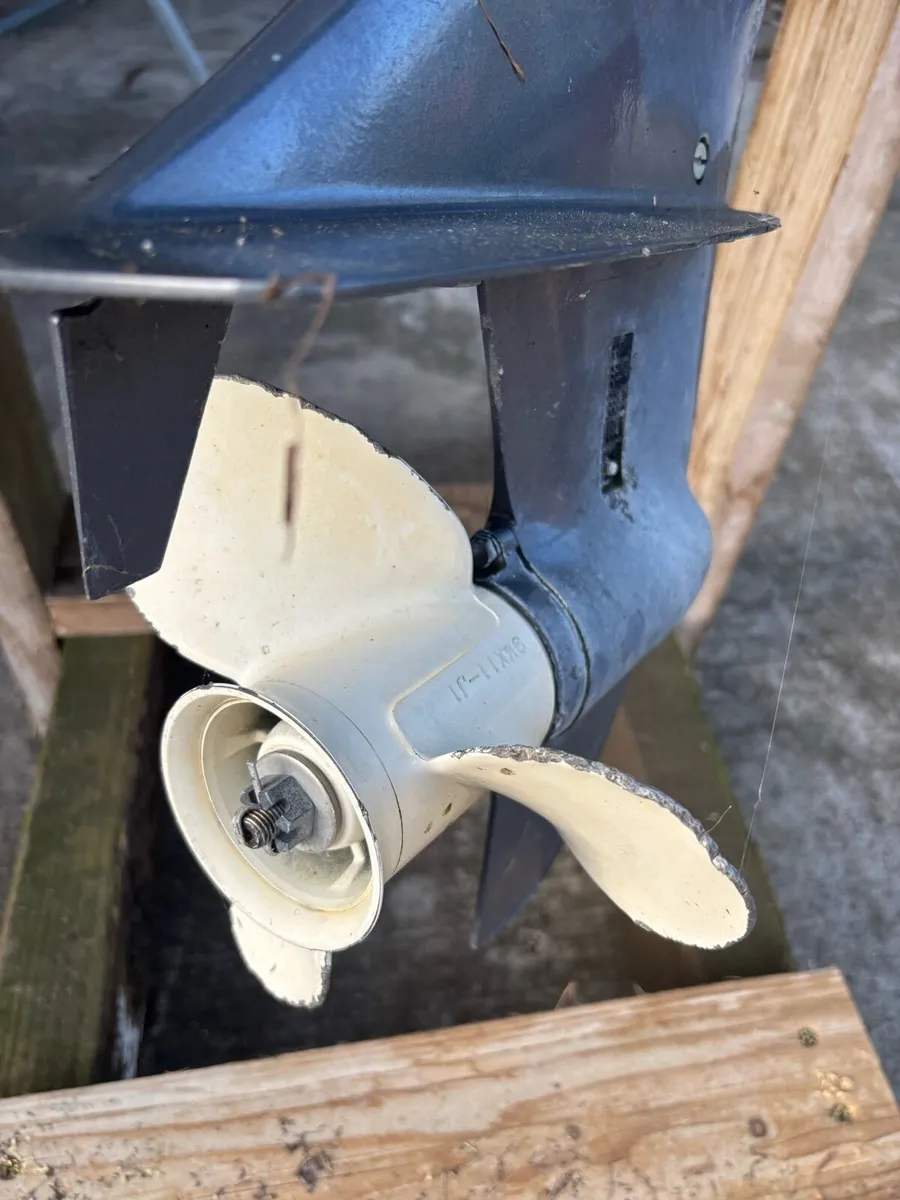 Boat engine - Image 3