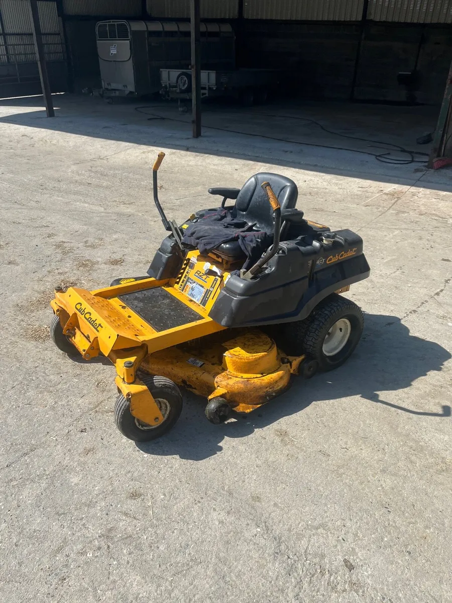 Cub cadet lawnmower - Image 2